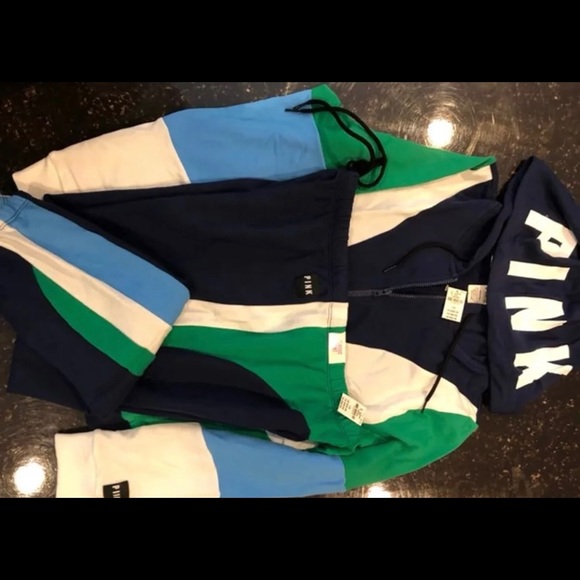 Victoria Secret sets - Picture 6 of 8